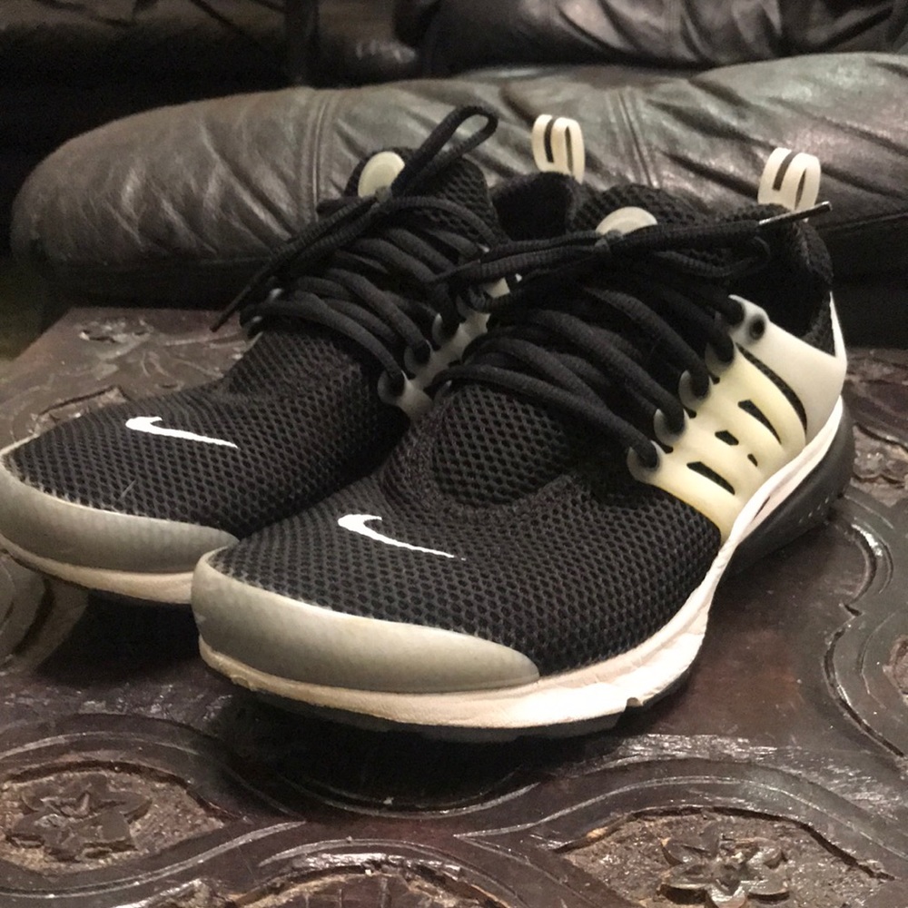 Black grey Nike prestos